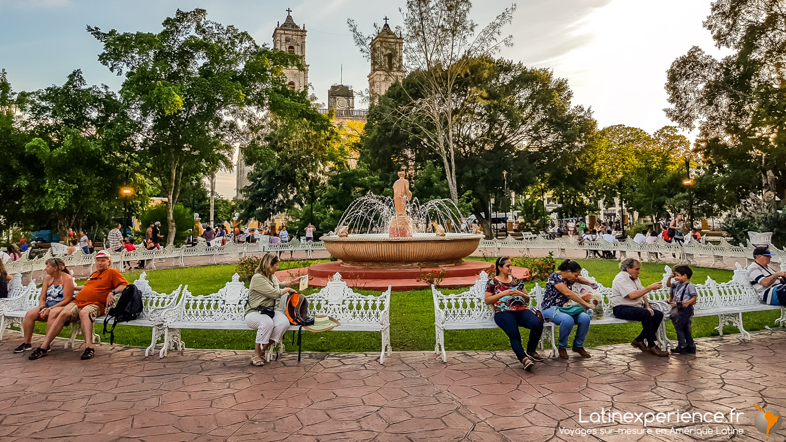 Mexique - Valladolid - Place centrale 2- Latinexperience voyages