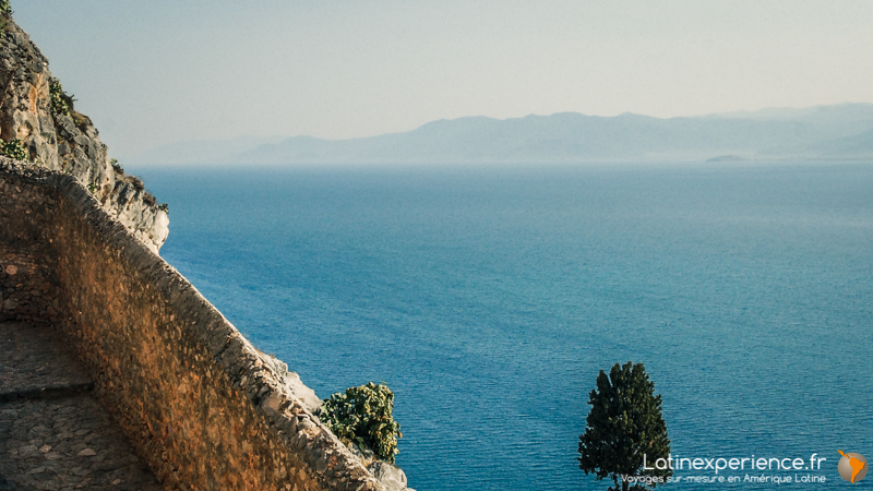 Partir en Grèce - Canal de Corinthe - Latinexperience voyages