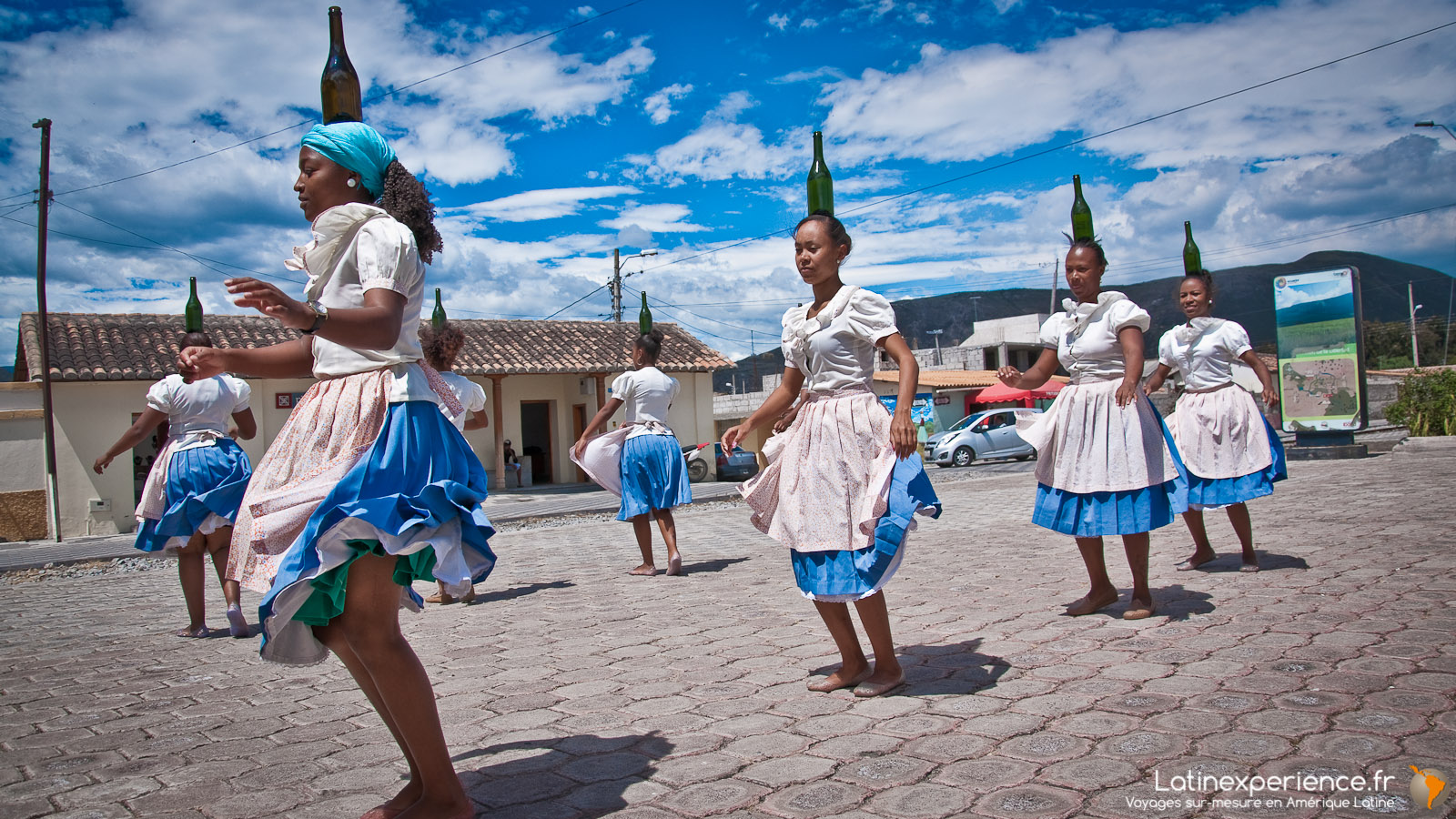 Equateur - Salinas - Danse folklorique - Latinexperience voyage